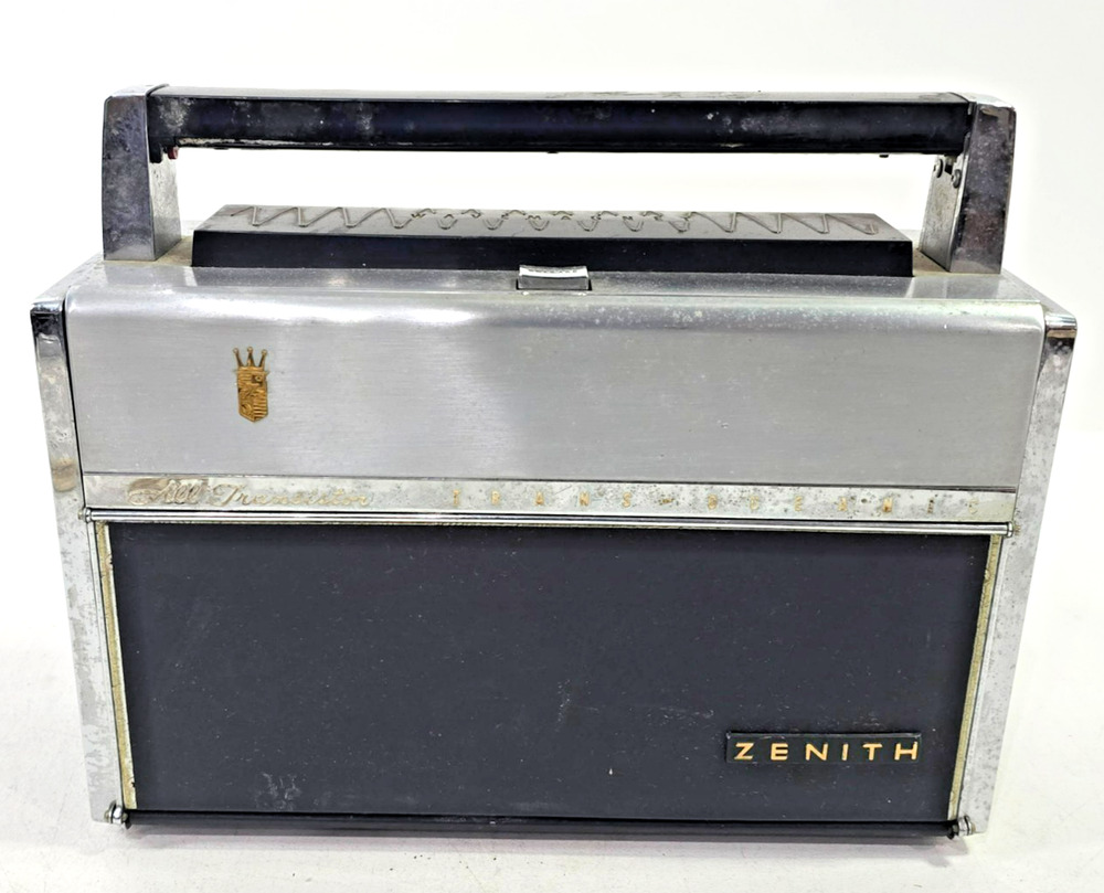 Vintage Zenith Trans-Oceanic Royal 1000 Shortwave AM Radio All Transistor